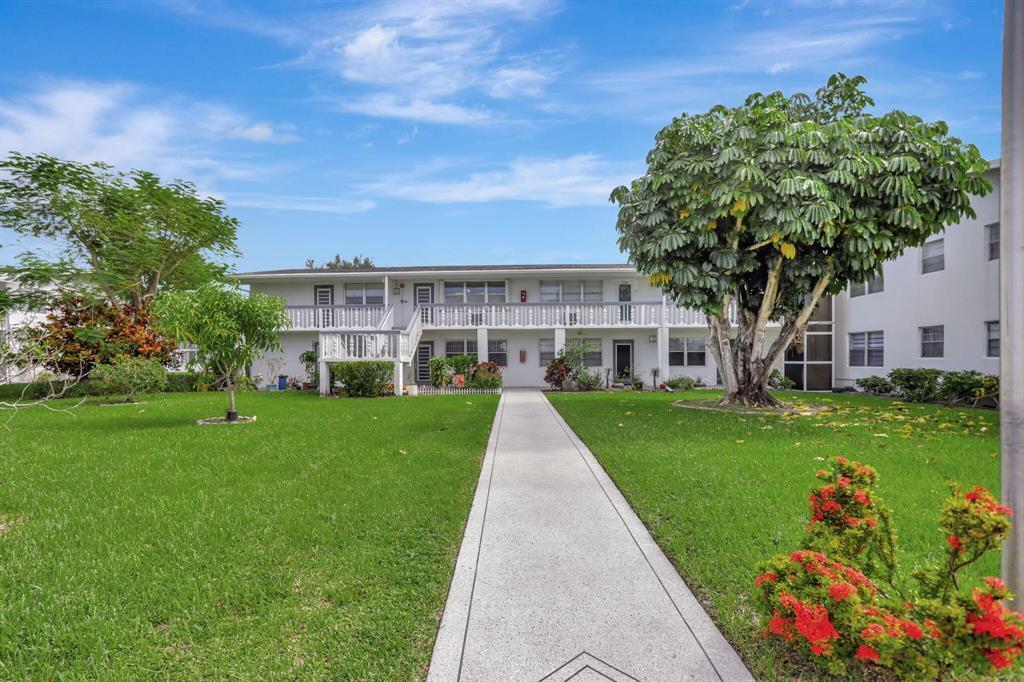 271 FARNHAM L, Deerfield Beach FL 33442