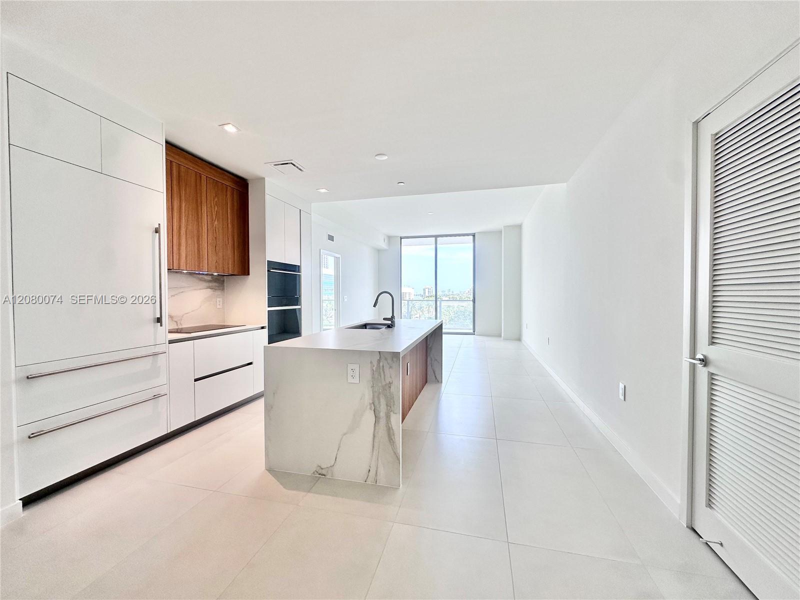 1400 Biscayne Blvd # 409, Miami FL 33132
