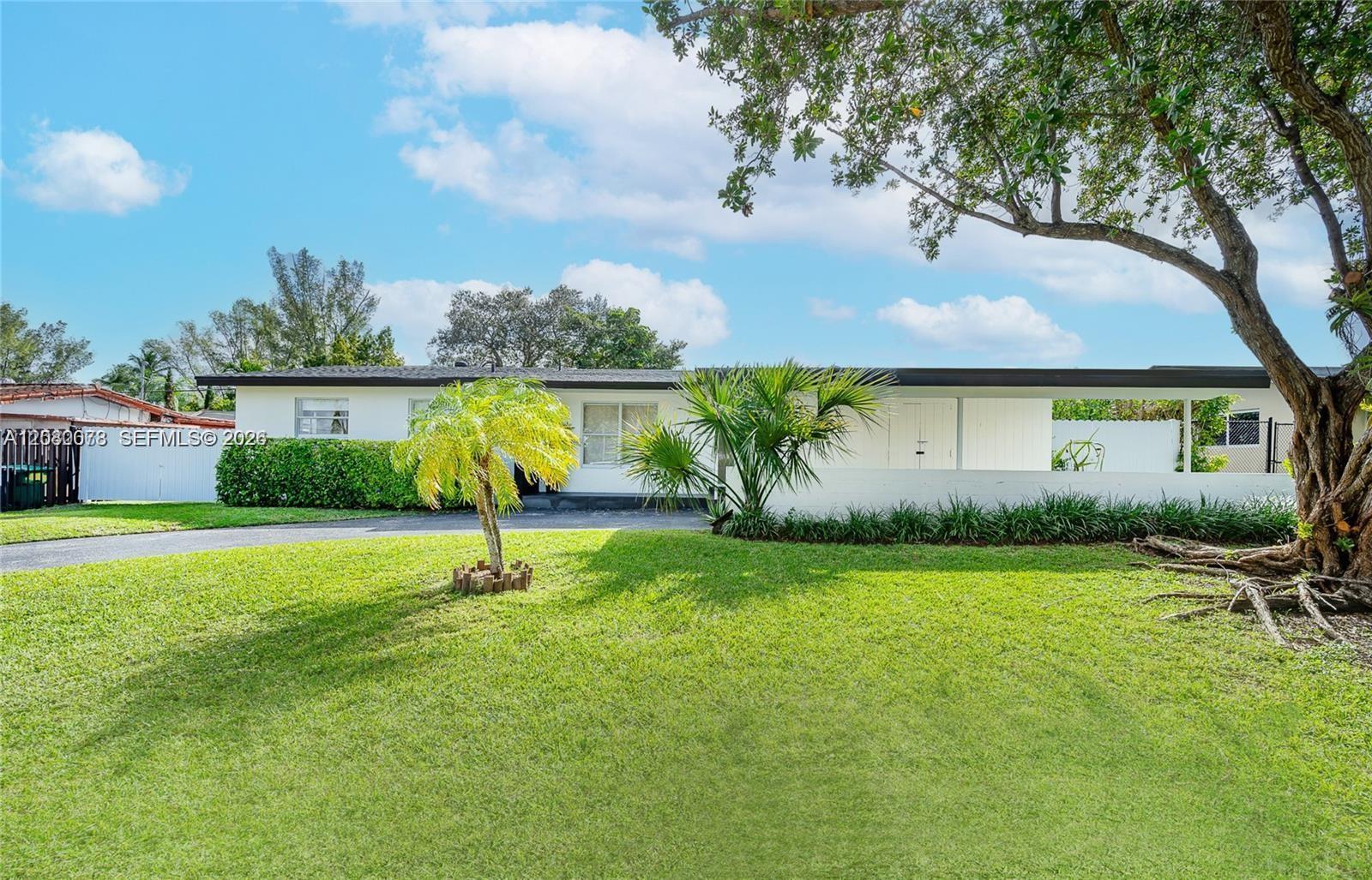 8810 SW 43rd Ter, Miami FL 33165