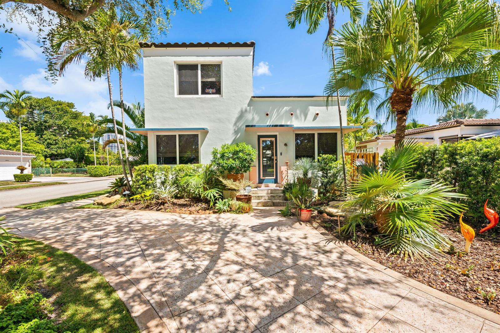 1555 MONROE Street, Hollywood FL 33020