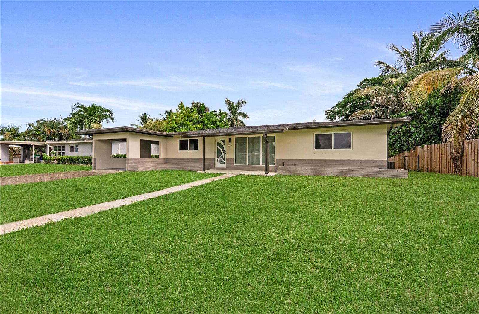 256 GREENBRIER Drive, Palm Springs FL 33461