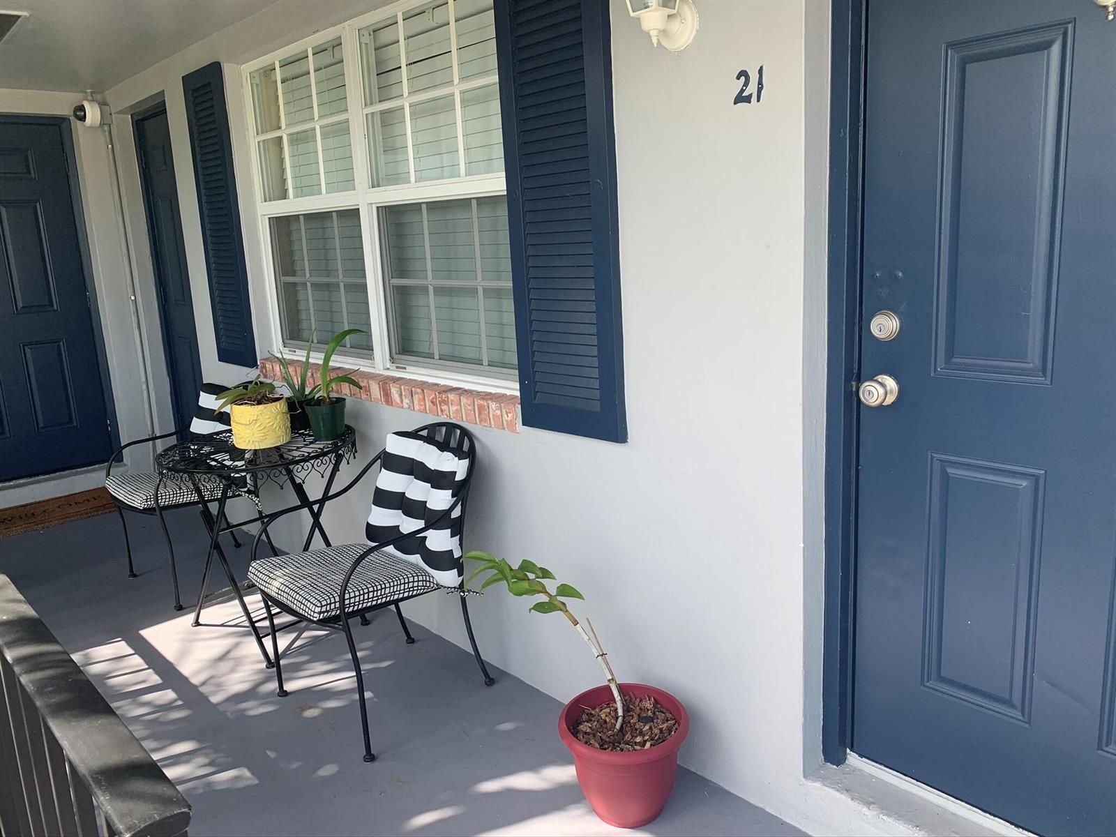 2701 MIDDLE RIVER Drive # 21, Fort Lauderdale FL 33306