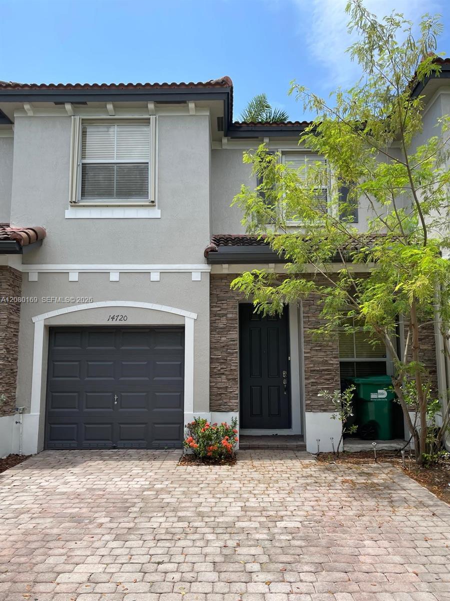 14720 SW 25th Ln # 14720, Miami FL 33185