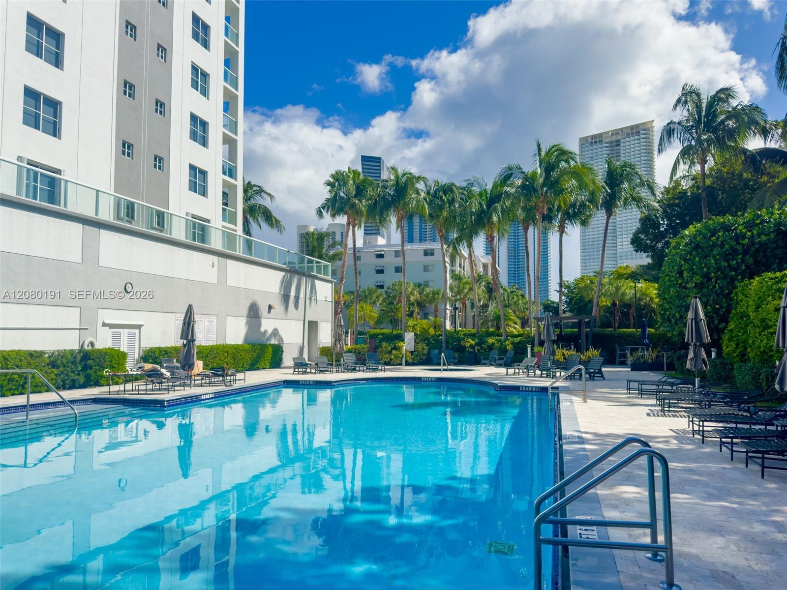 17050 W Bay Rd # 405, Sunny Isles Beach FL 33160