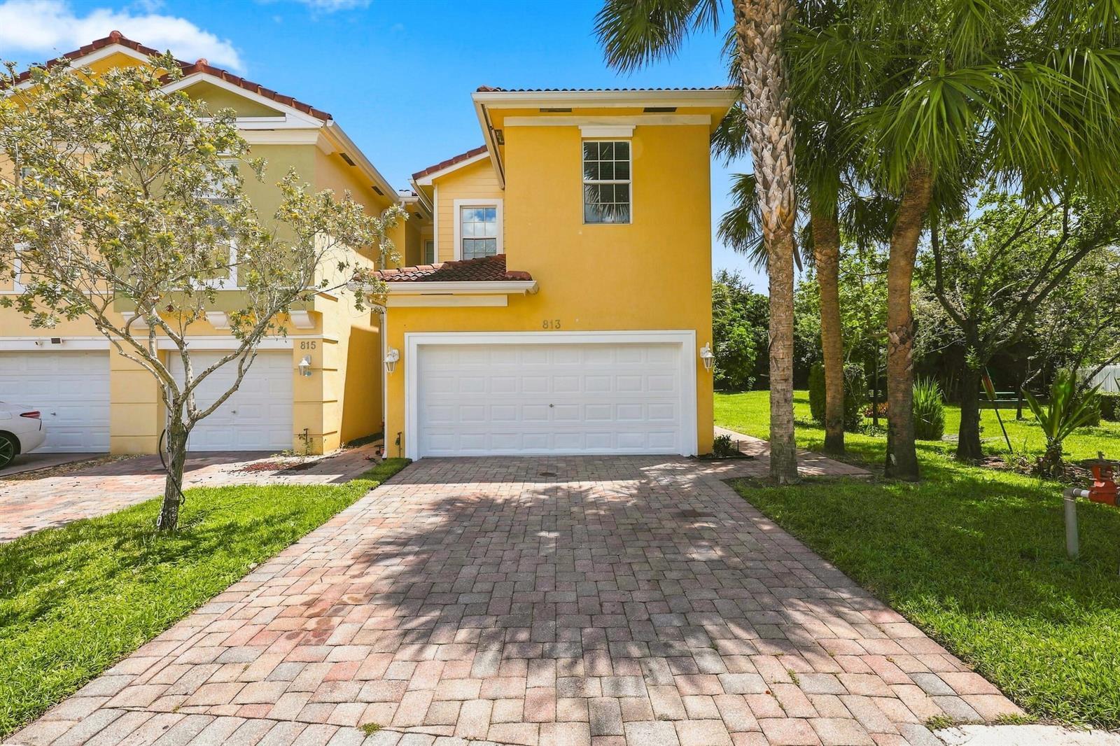 813 Pipers Cay Drive, West Palm Beach FL 33415