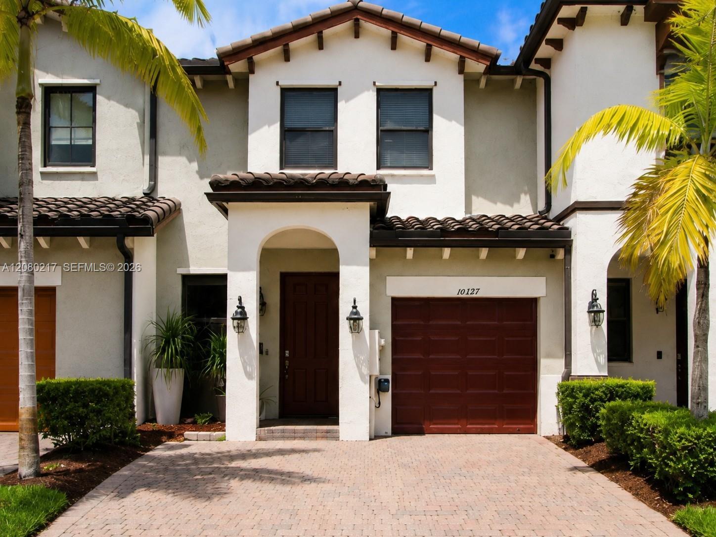 10327 NW 89th Ter, Doral FL 33178