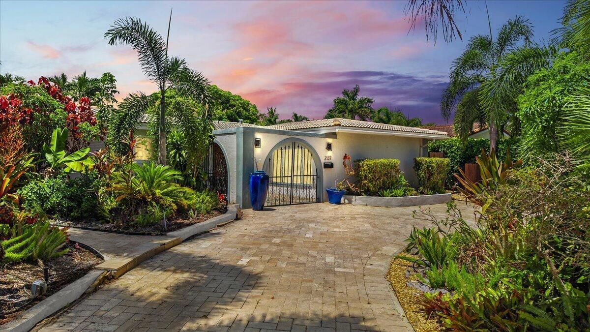 2137 NE 17TH Avenue, Wilton Manors FL 33305
