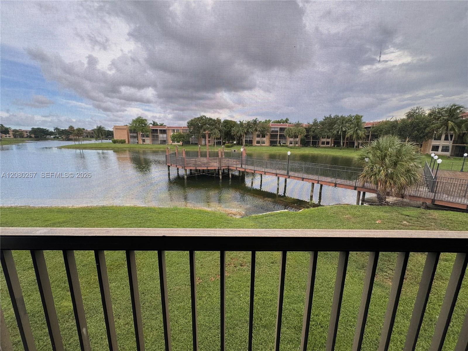 5613 Coral Lake Dr # 201, Margate FL 33063