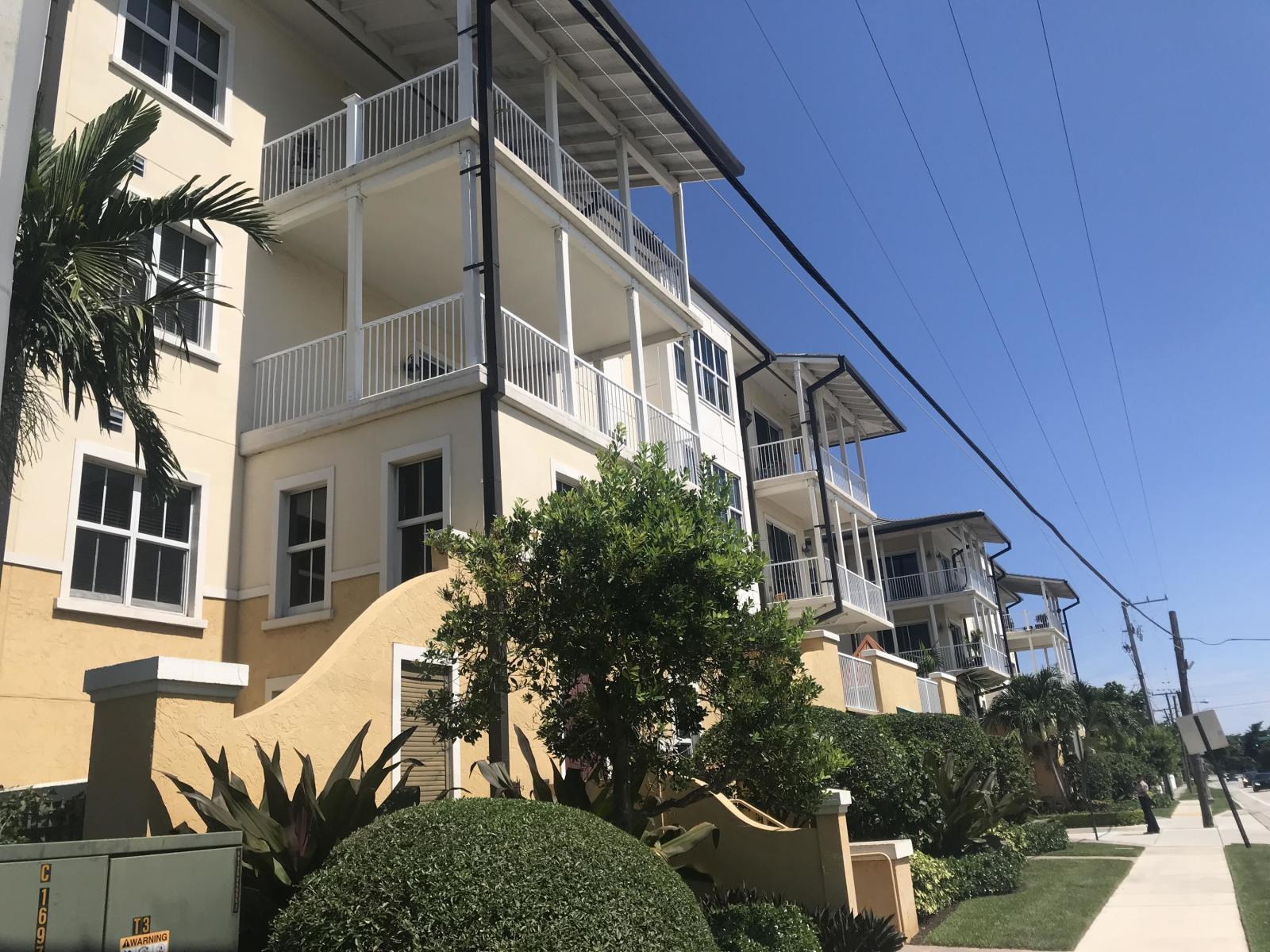 3960 N Flagler Drive # 304, West Palm Beach FL 33407