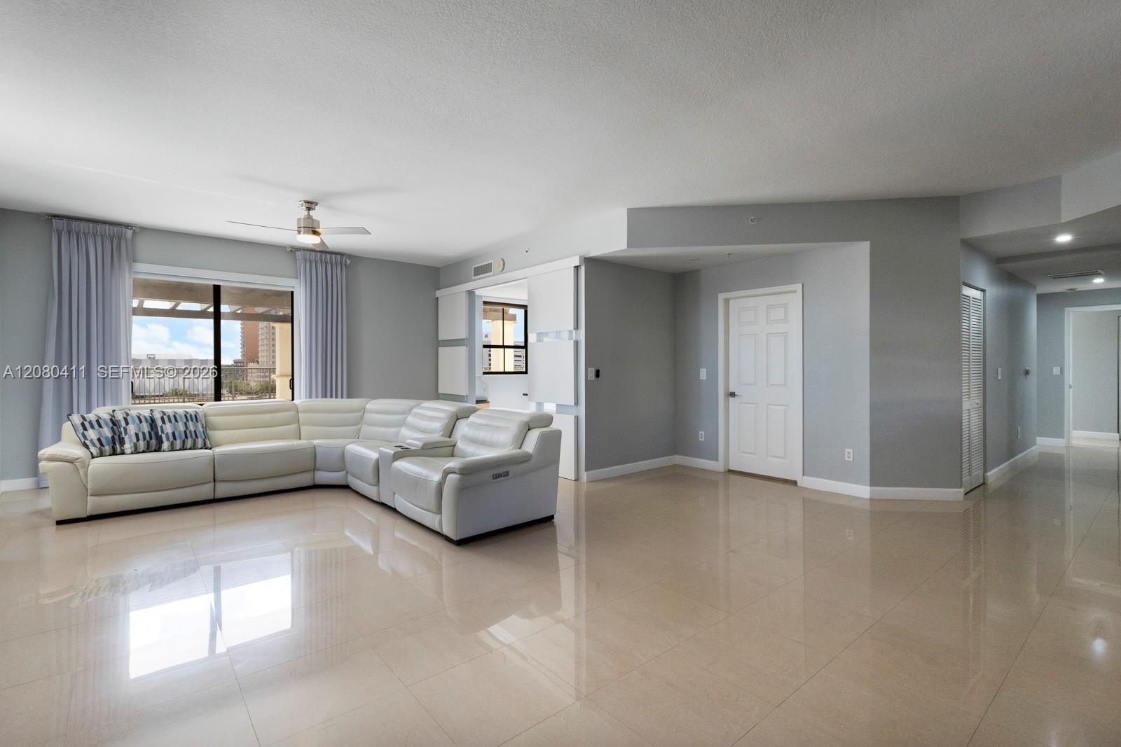 8390 SW 72nd Ave # 612, Miami FL 33143