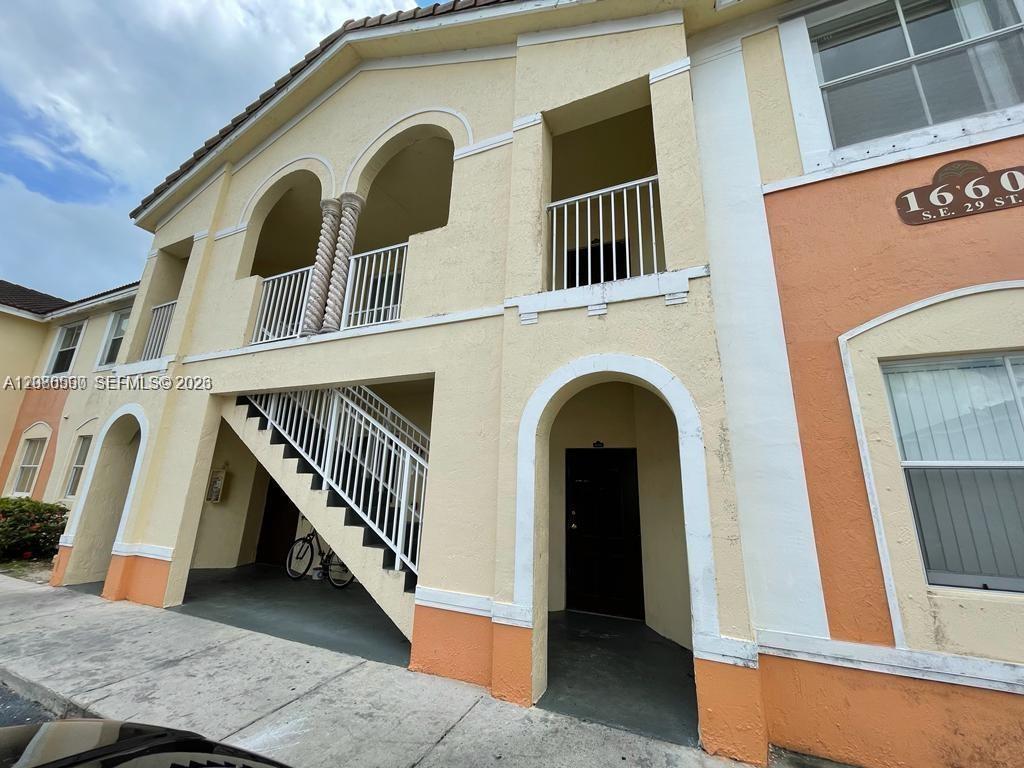 1660 SE 29th St # 200, Homestead FL 33035