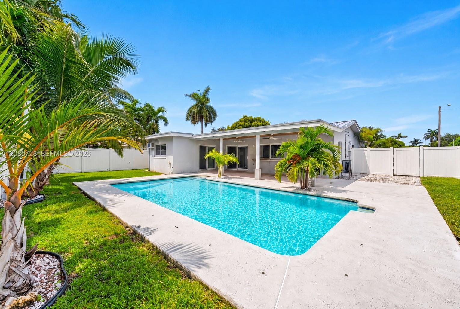 4490 NW 19th Way, Oakland Park FL 33309