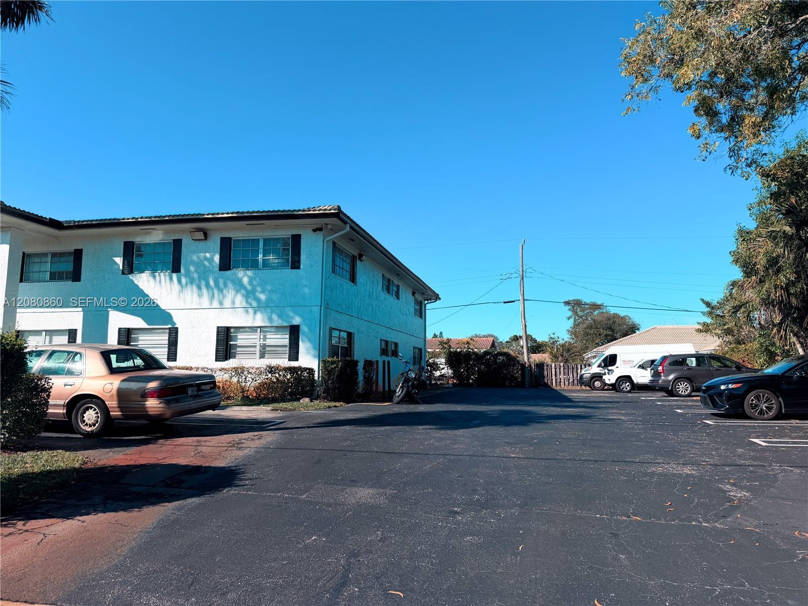 4240 Woodside Dr # 2, Coral Springs FL 33065