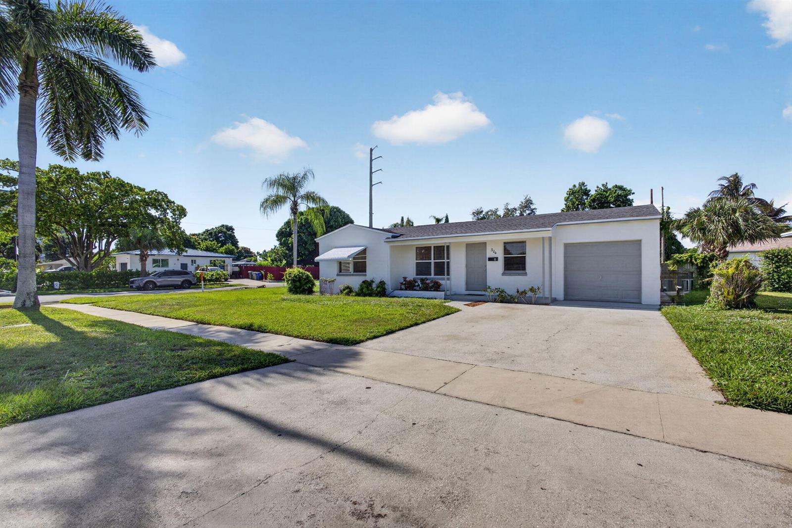 304 Cypress Drive, Lake Park FL 33403