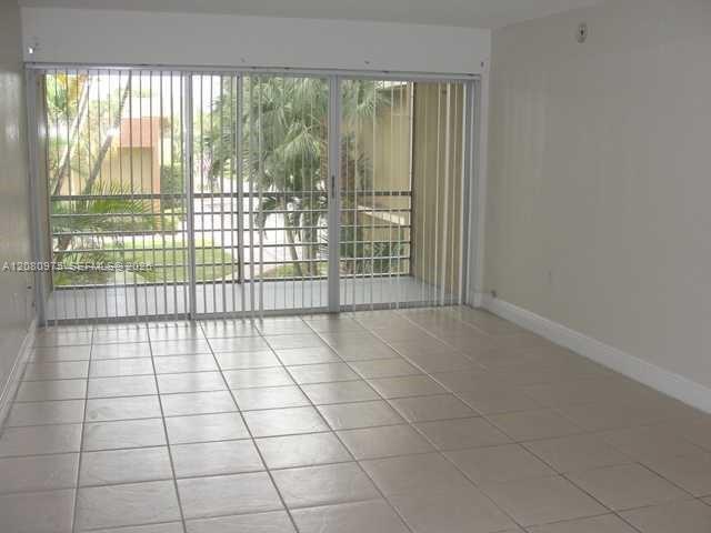 4235 N University Dr # 207, Sunrise FL 33351