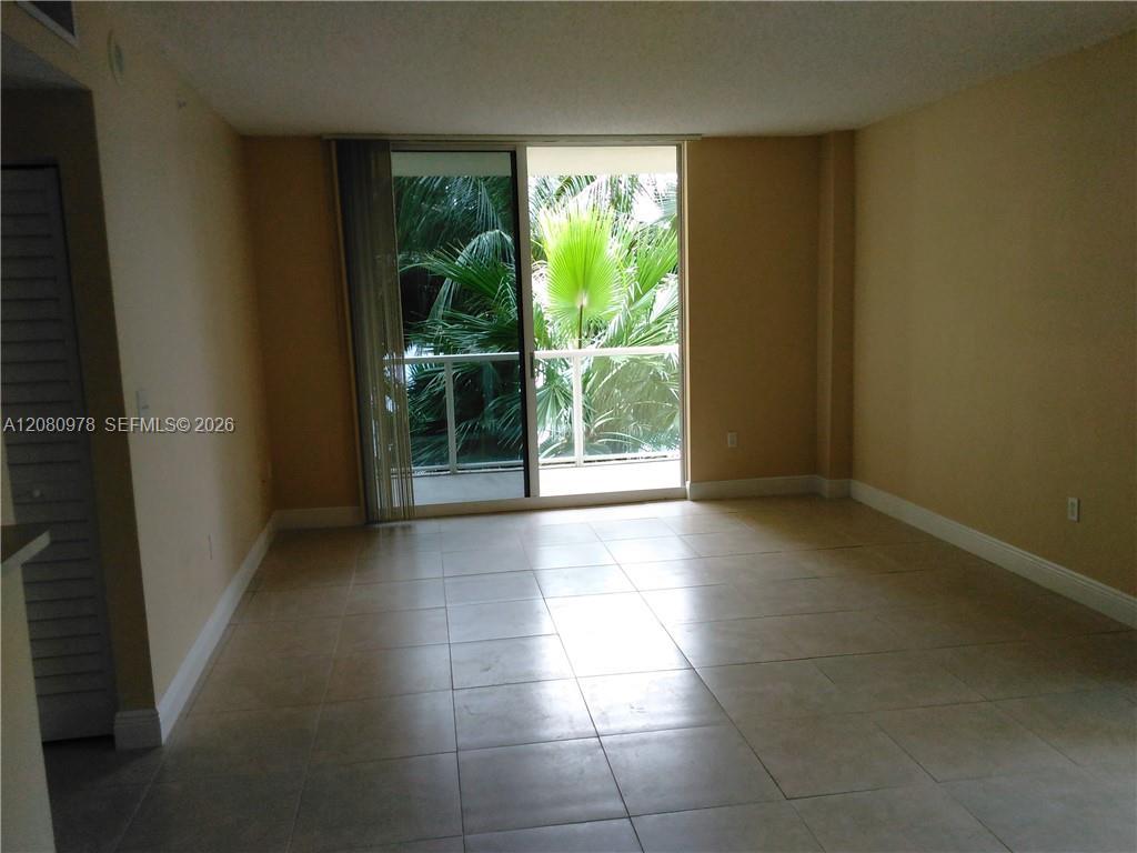 5091 NW 7 ST # 402, Miami FL 33126
