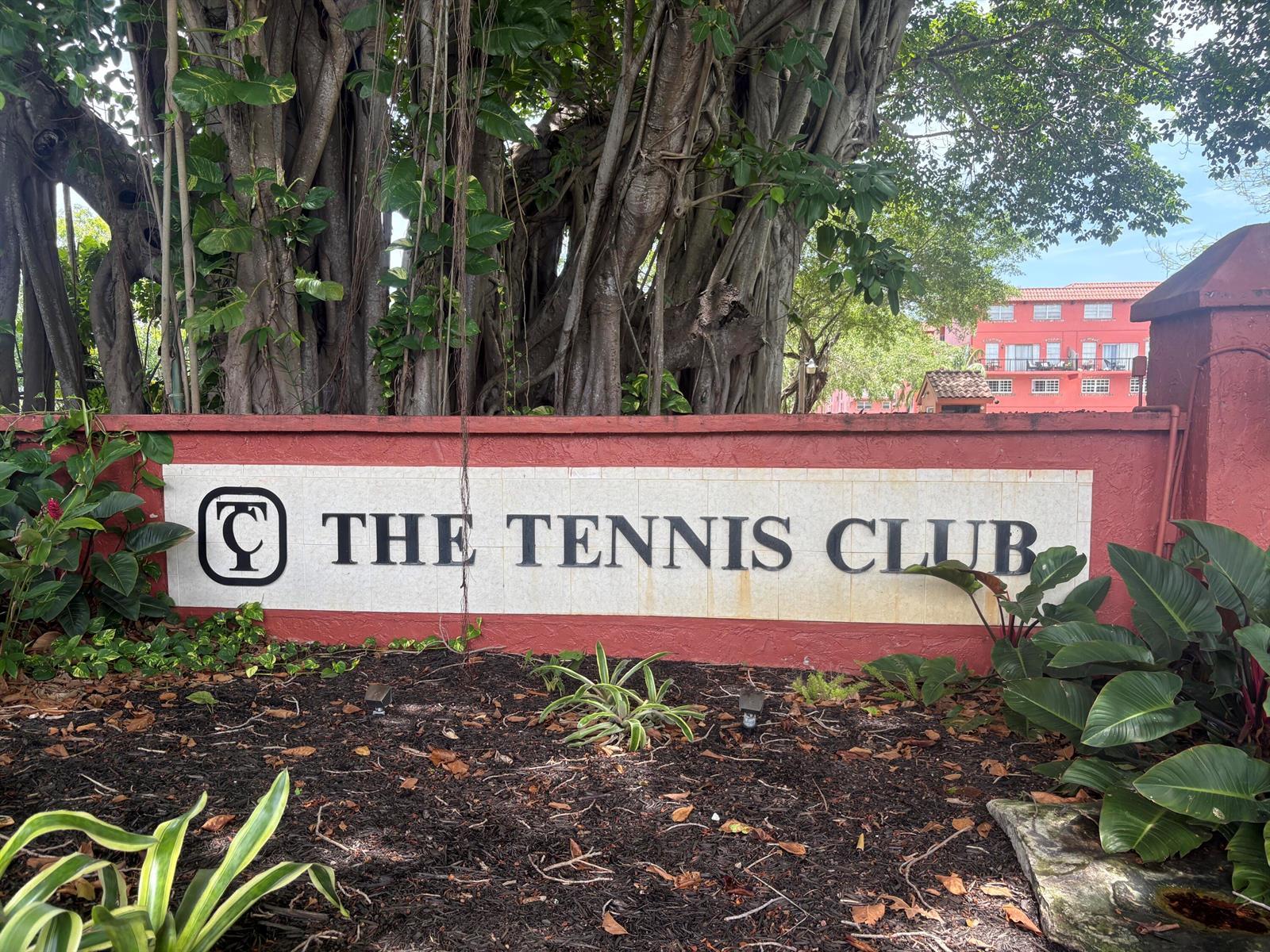 680 TENNIS CLUB Drive # 303, Fort Lauderdale FL 33311