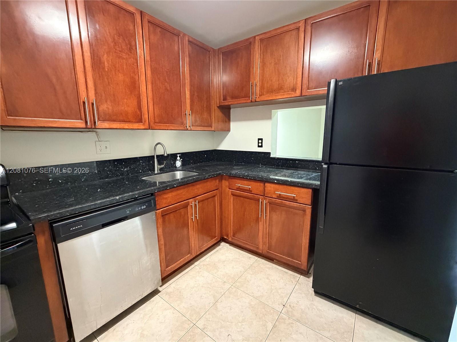 8000 Fairview Dr # 202, Tamarac FL 33321