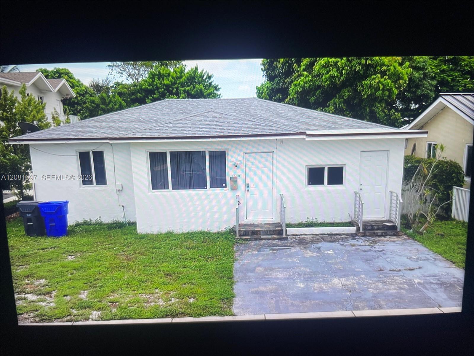 2330 Garfield St, Hollywood FL 33020