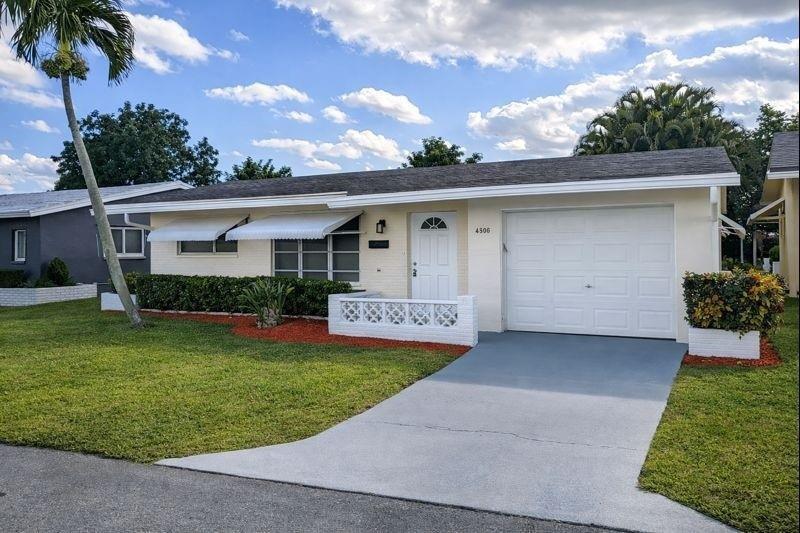 4906 NW 53RD Court, Tamarac FL 33319