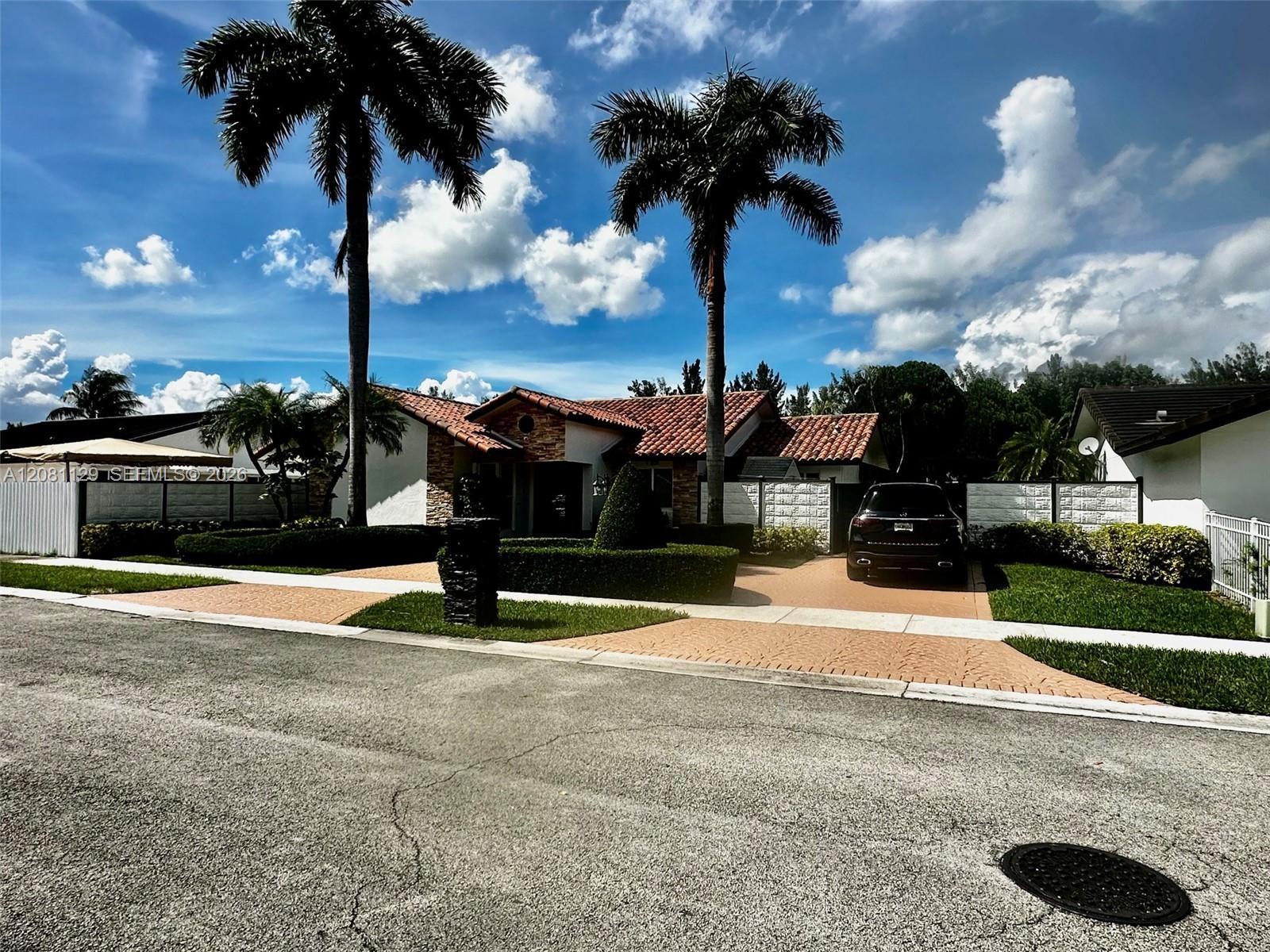 12851 NW 11th St, Miami FL 33182