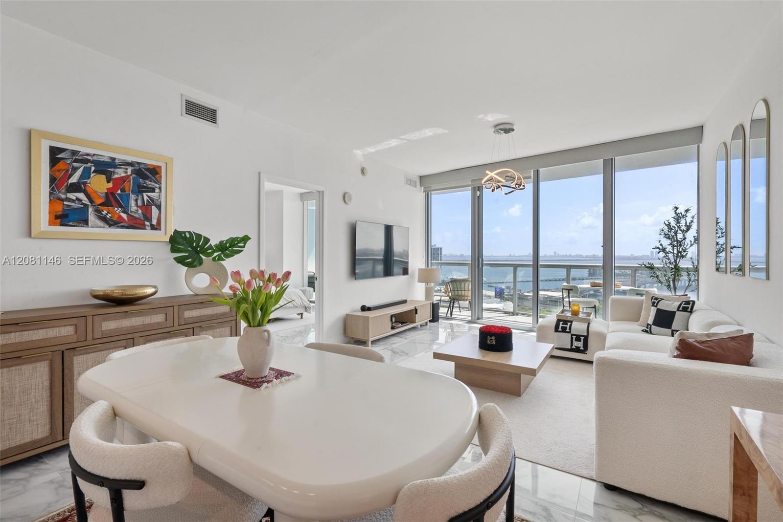 888 Biscayne Blvd # 2510, Miami FL 33132