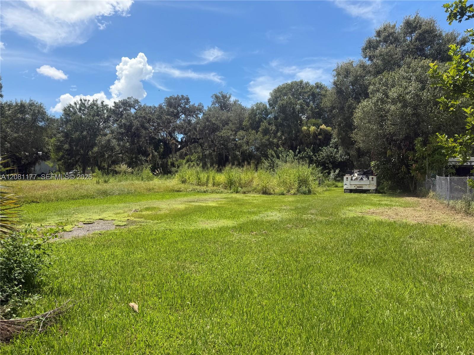 869 Avalon Ave, La Belle FL 33935