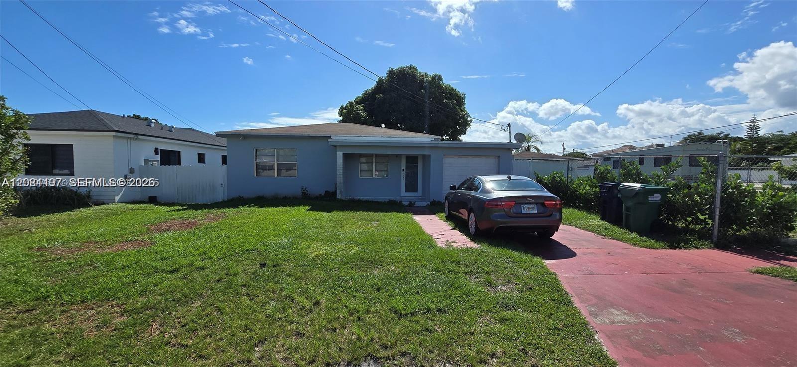 12140 SW 218th St, Miami FL 33170