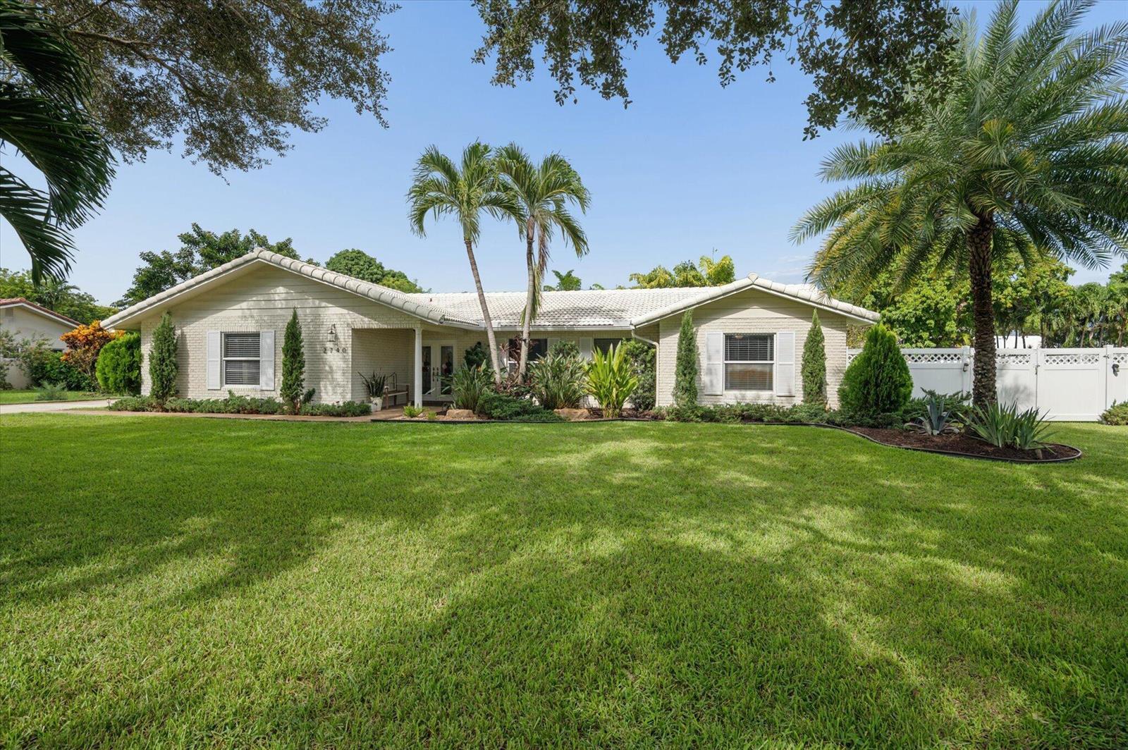 2740 NW 106th Avenue, Coral Springs FL 33065