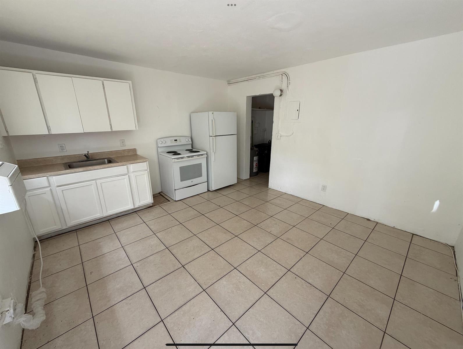 1100 NW 7TH Street # 2, Fort Lauderdale FL 33311