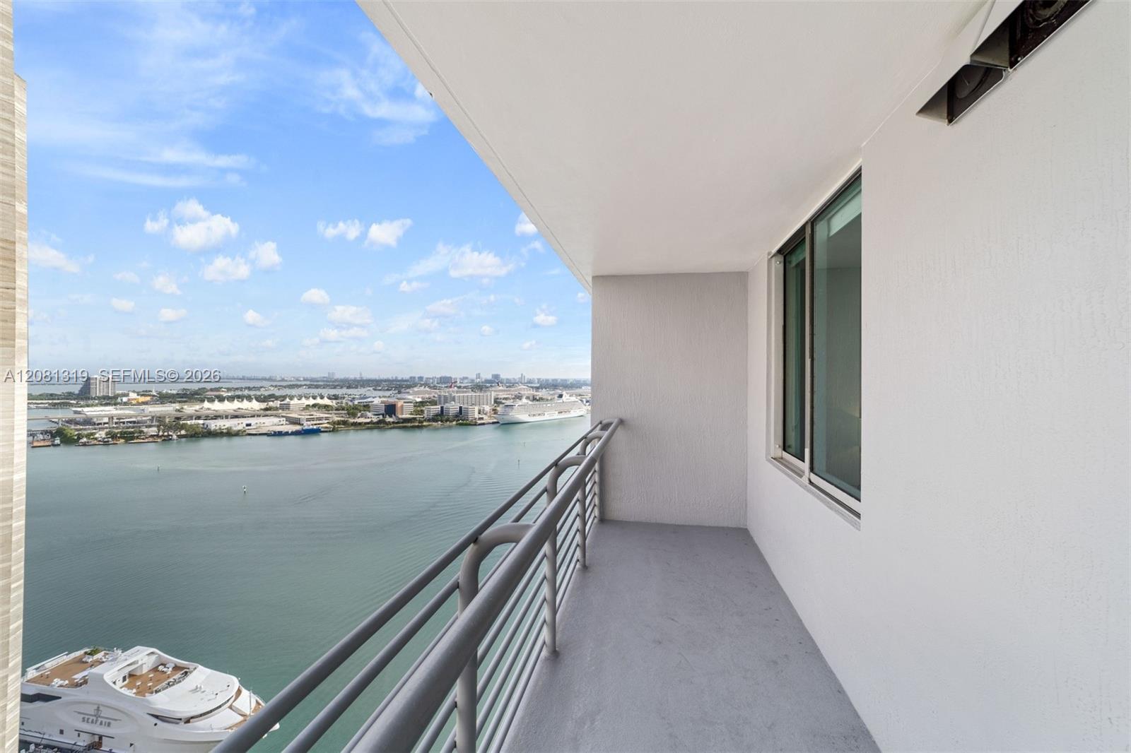 335 S Biscayne Blvd # 2904, Miami FL 33131