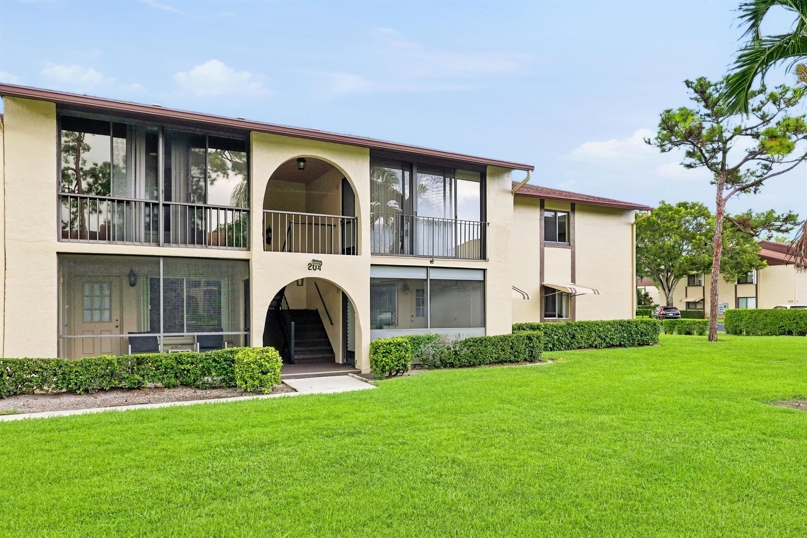 204 Pine Hov Circle # 1, FL 33463