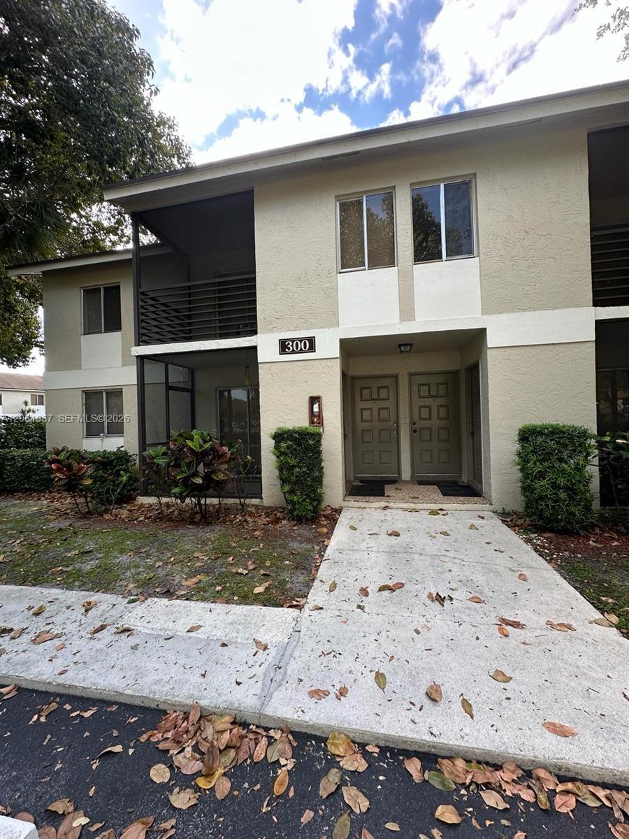 300 Gardens Dr # 201, Pompano Beach FL 33069