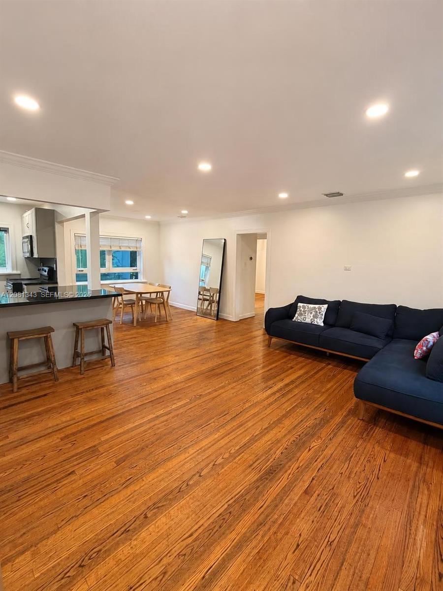 7715 SW 57th Ave # 3, Miami FL 33143
