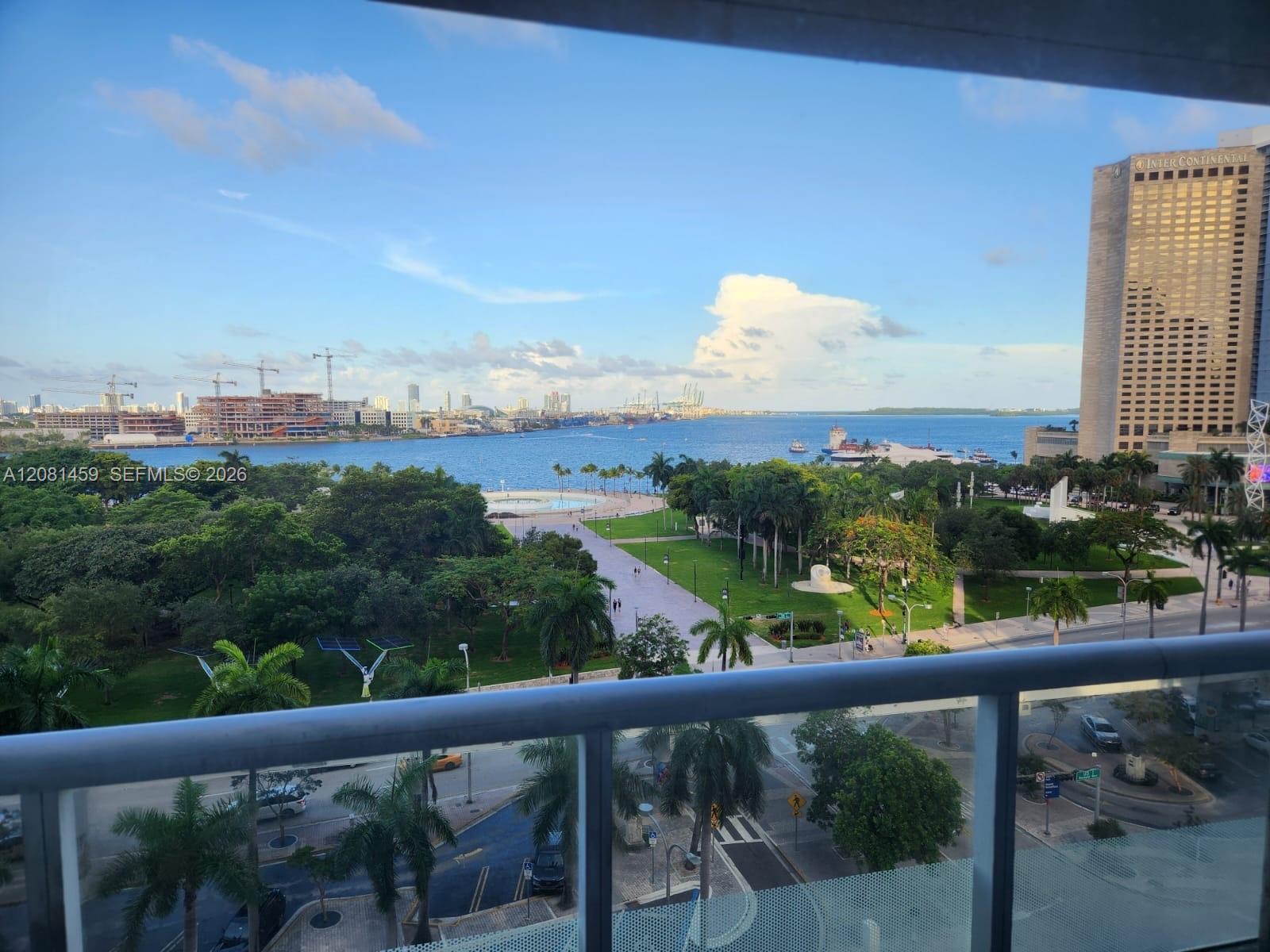 50 Biscayne Blvd # 903, Miami FL 33132