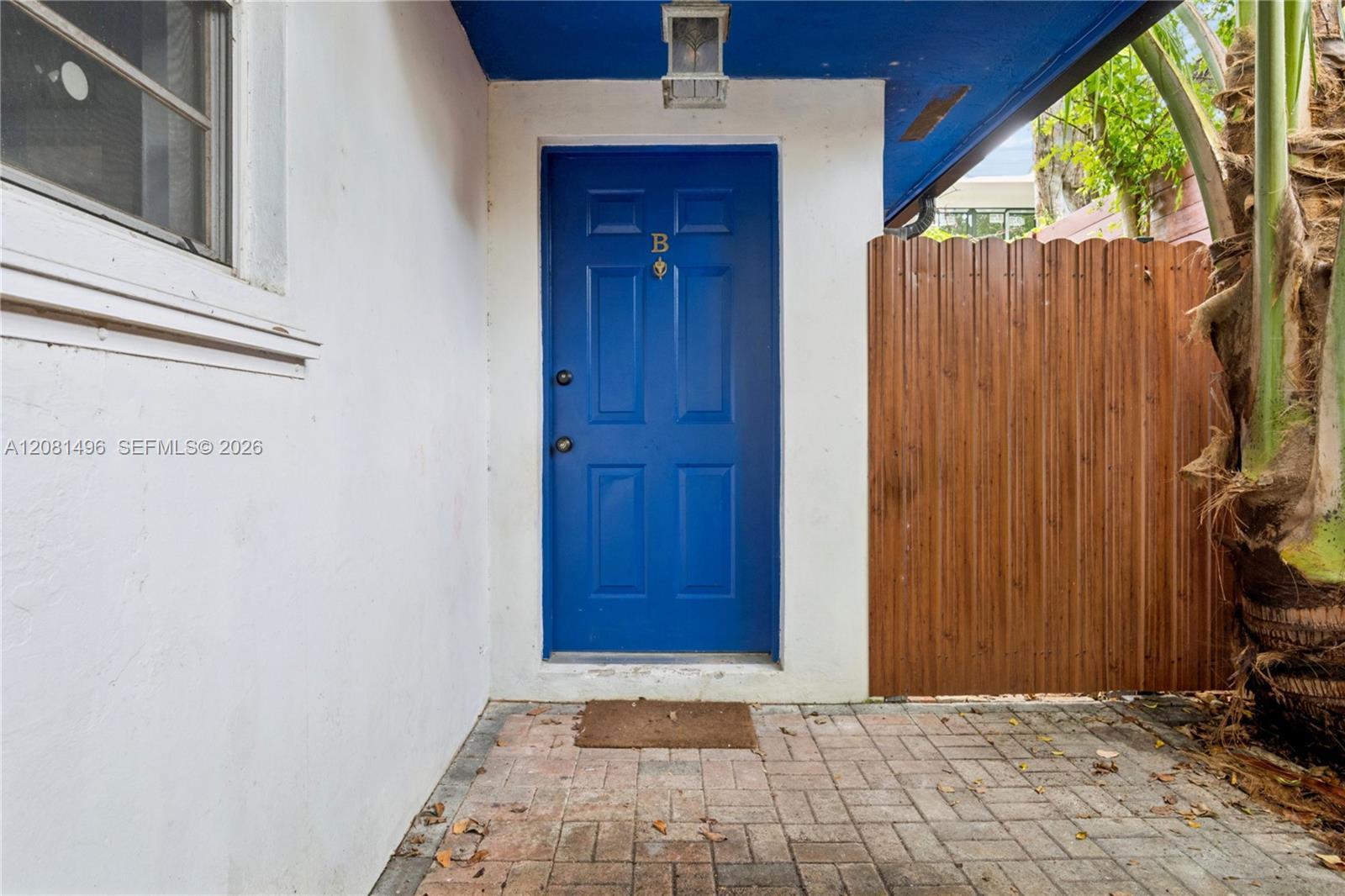 2928 Louise St # B, Miami FL 33133