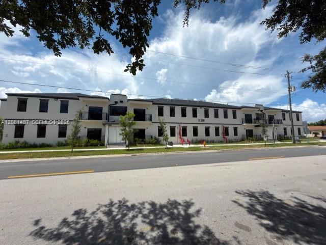 17020 SW 104th Ave # 204, Miami FL 33157