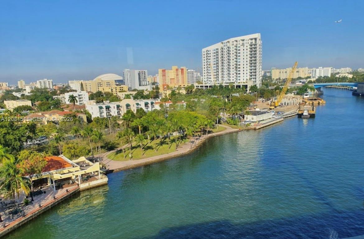 318 SW 4th Ave # 1, Miami FL 33130