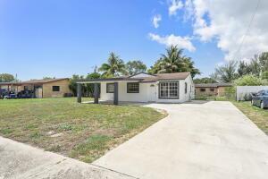 354 NW 4th Place, Deerfield Beach FL 33441