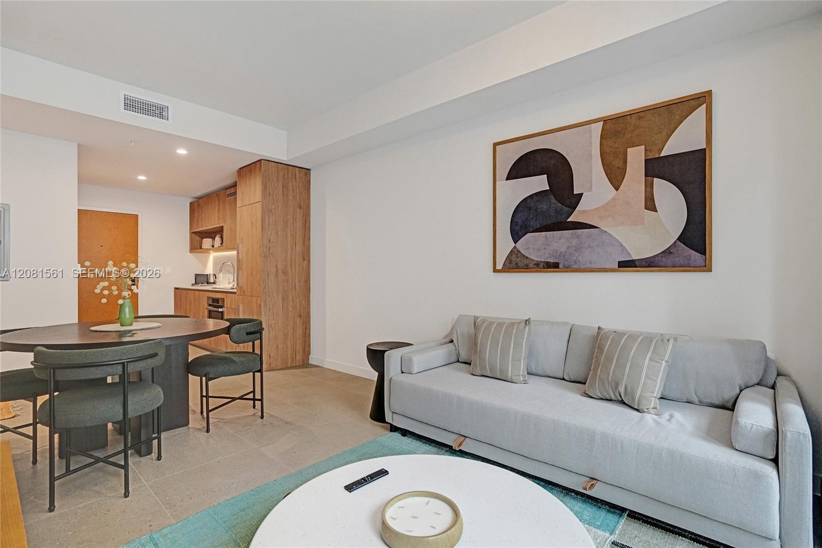 11 NE 6th St # 610, Miami FL 33132