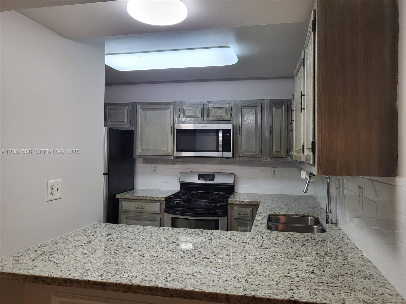 6924 SW 114th Pl # E56, Miami FL 33173