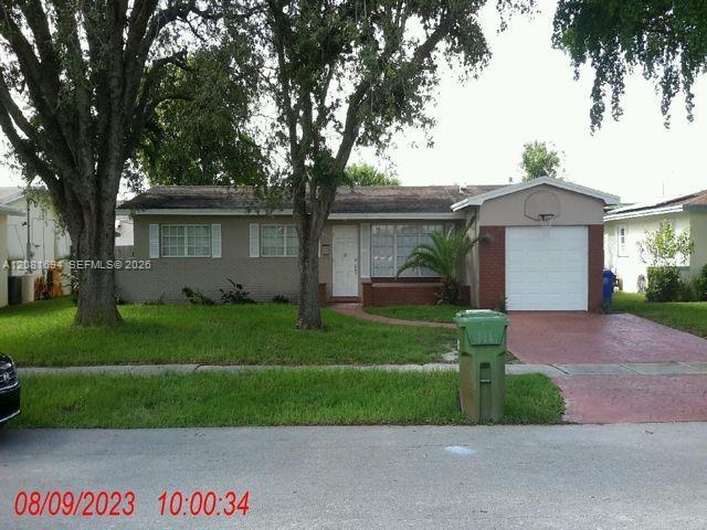 7640 NW 1st St, Pembroke Pines FL 33024