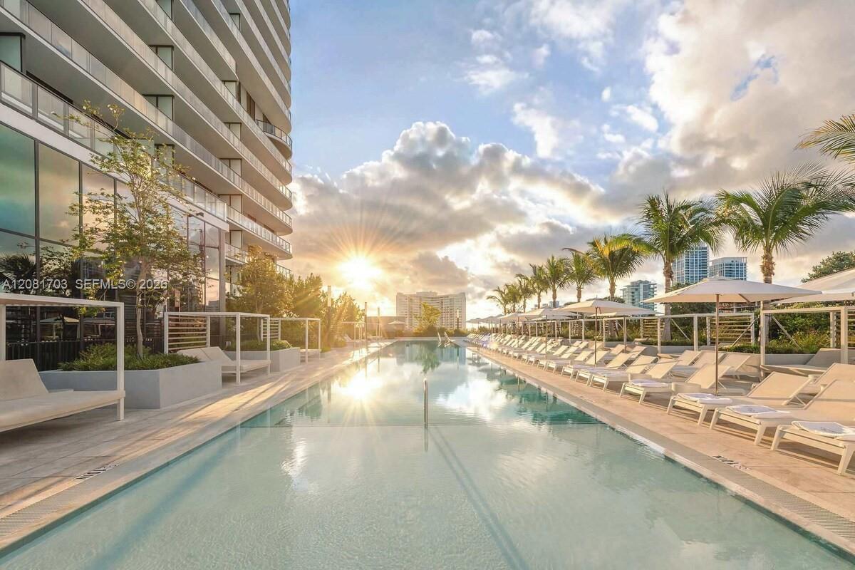 580 72ND st # 2105, Miami Beach FL 33141
