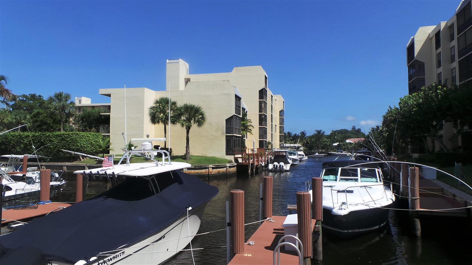 17 ROYAL PALM Way # 3030, Boca Raton FL 33432