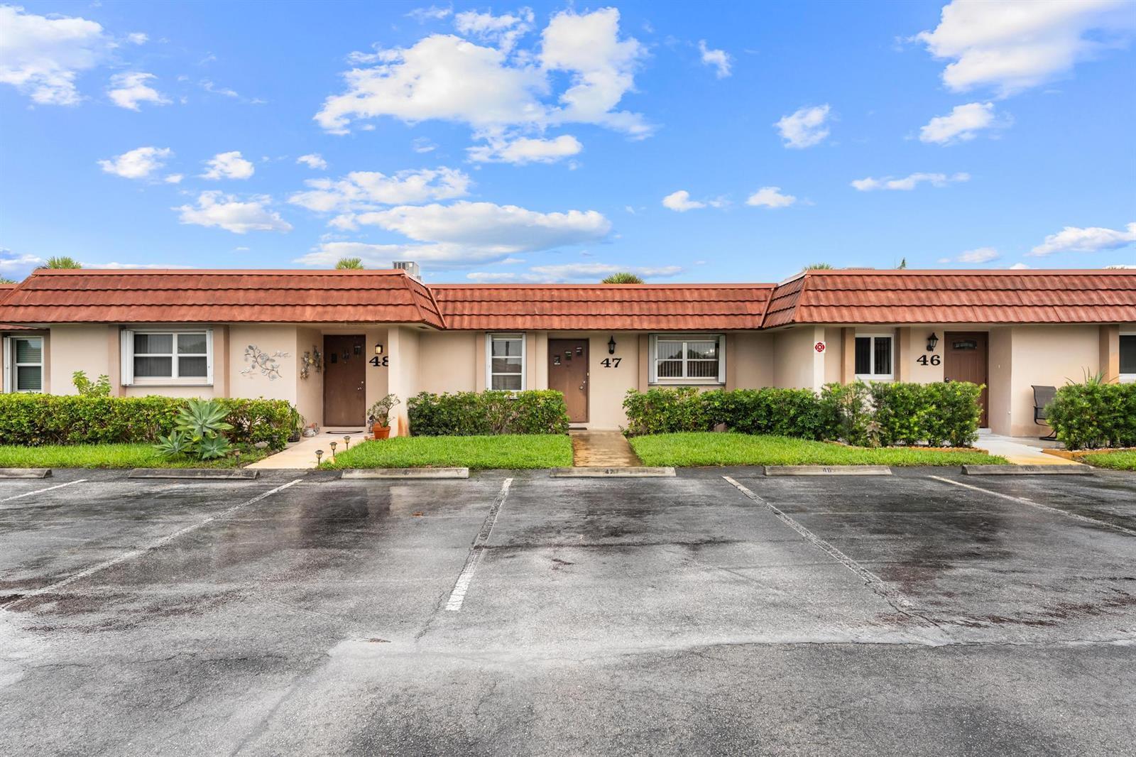 5725 FERNLEY Drive E # 47, West Palm Beach FL 33415