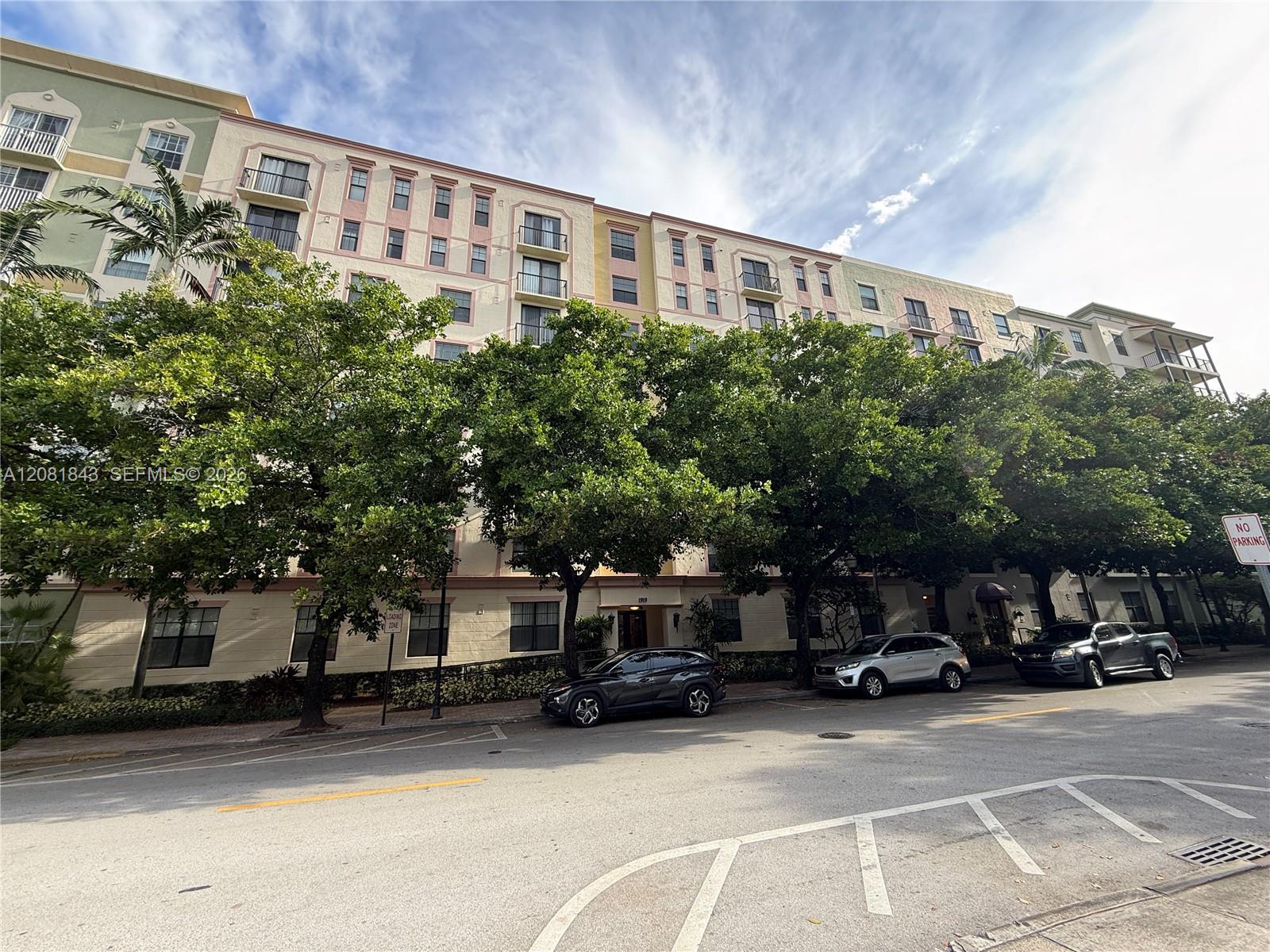 1919 Van Buren St # 608A, Hollywood FL 33020
