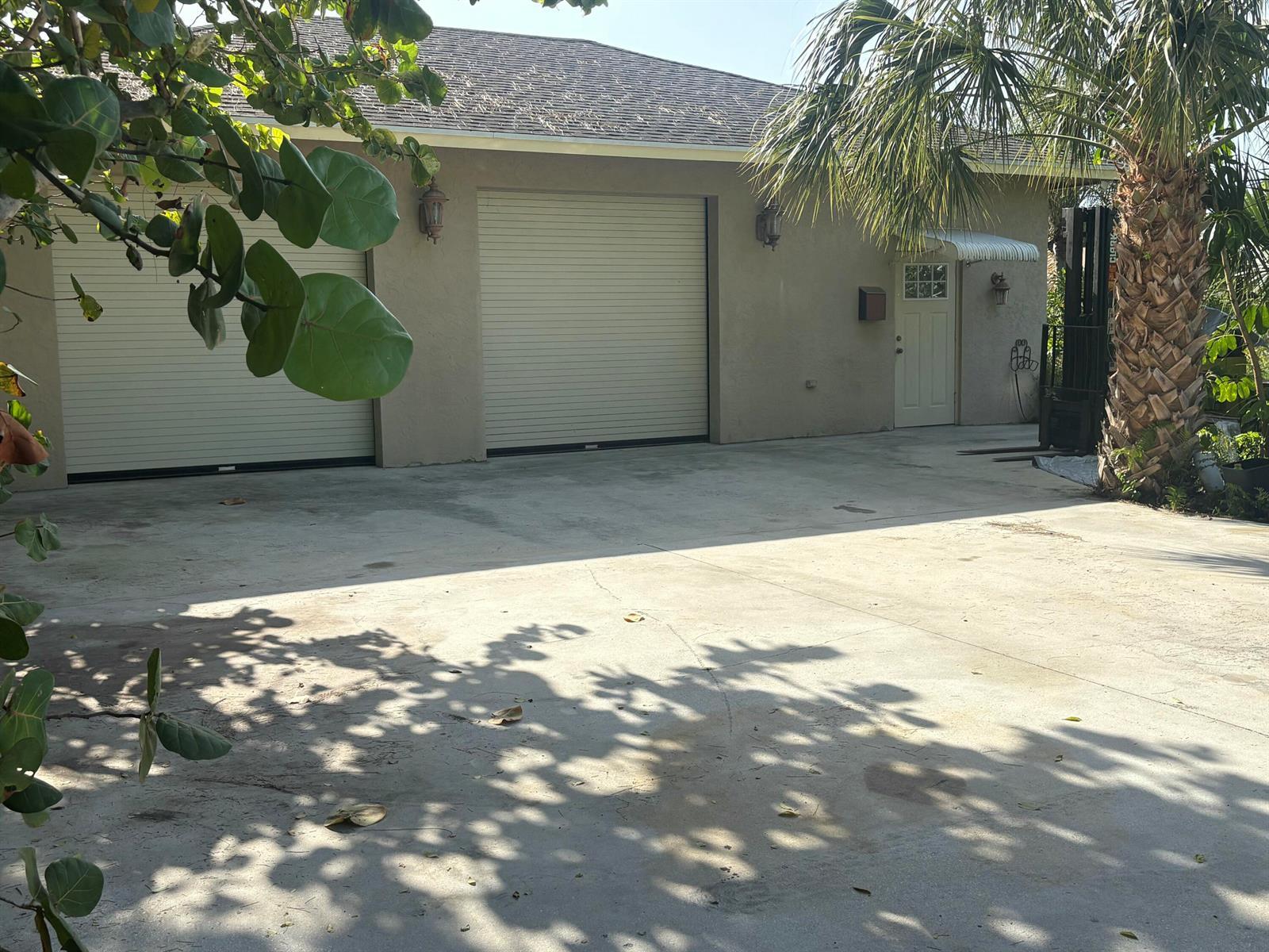 3127 Carol Avenue, Palm Springs FL 33461