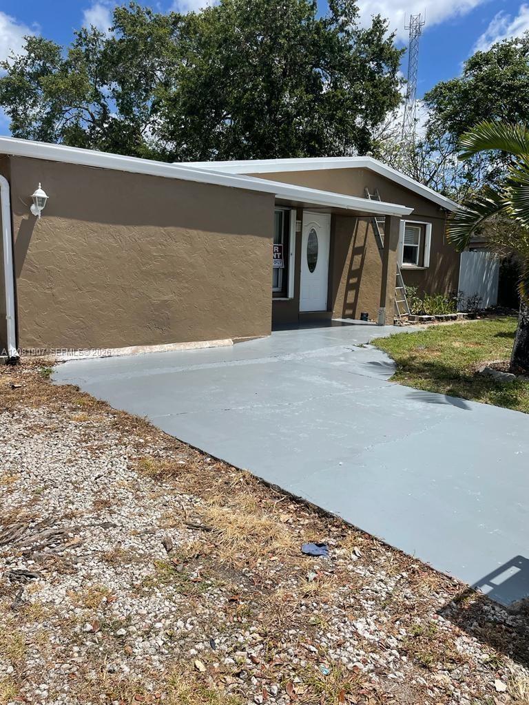 4041 SW 50th St, Dania Beach FL 33314