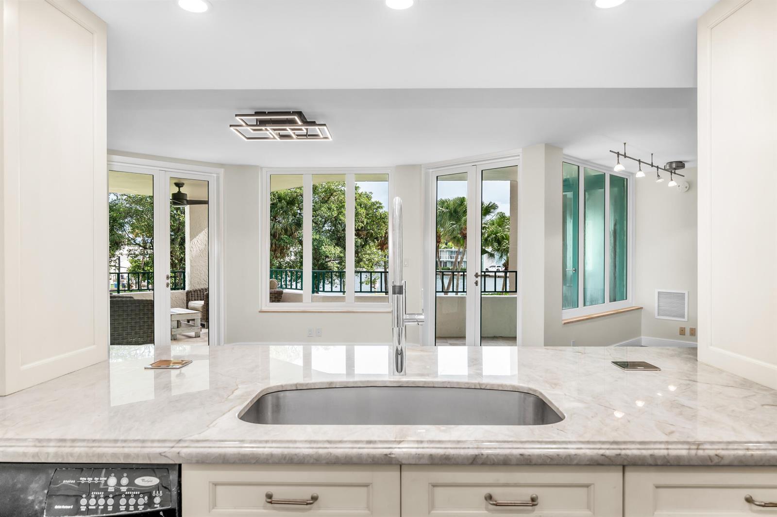 100 SE 5TH Avenue # 202, Boca Raton FL 33432