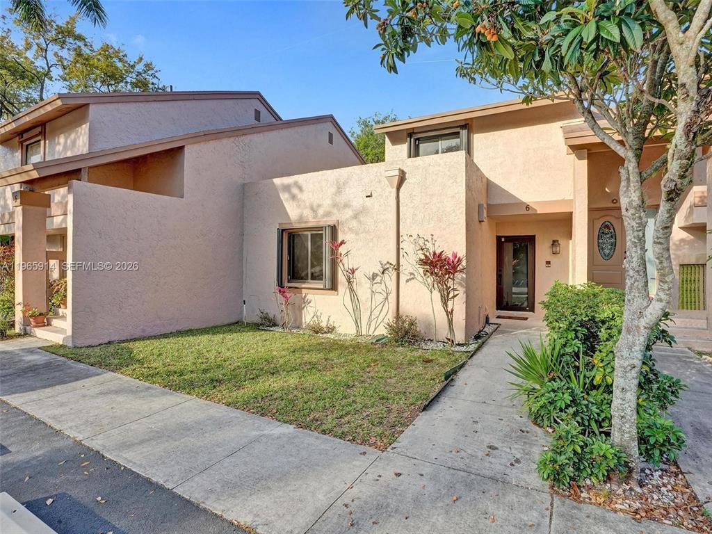 6 CHESTNUT Circle, Cooper City FL 33026